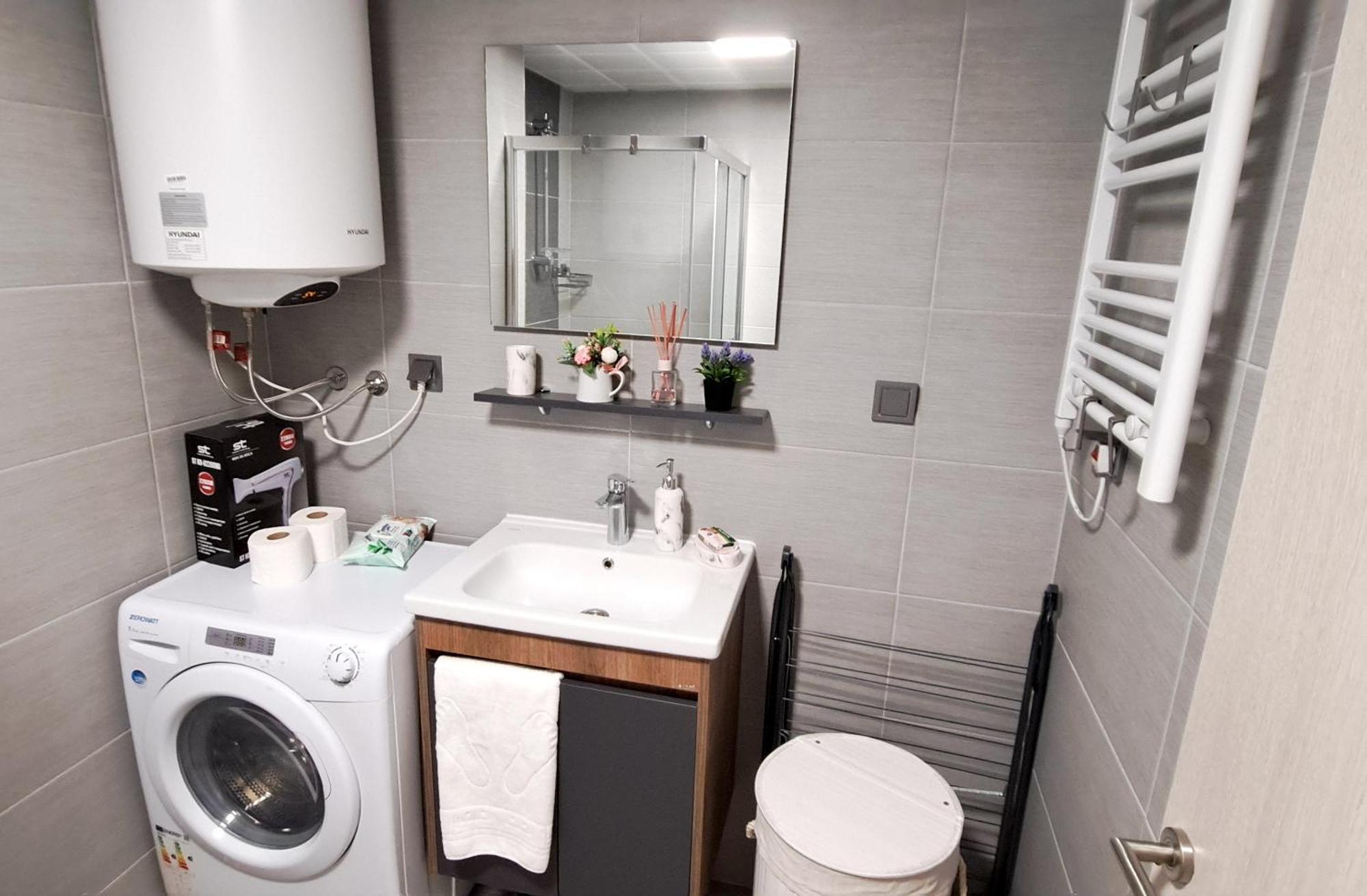 Luxury Condos On 18Th, 3Rd, 5Th Floor With Pool, Fitness, Parking Included Skopie Exterior foto